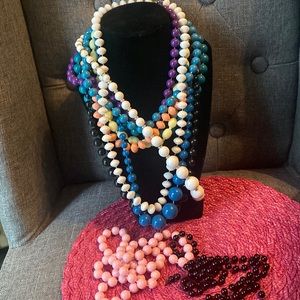 Bulk plastic beaded necklaces